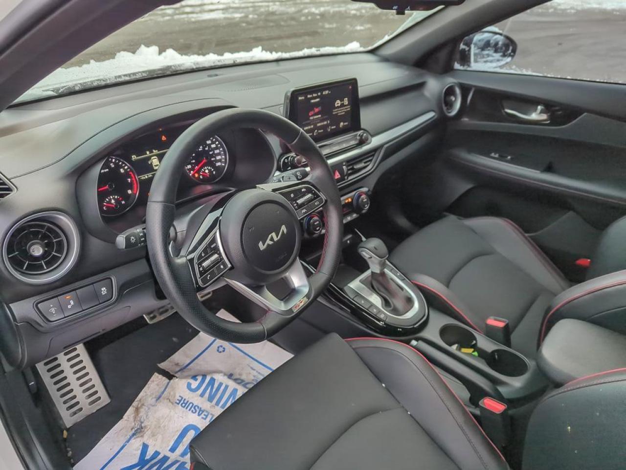 2024 Kia Forte5 GT Photo