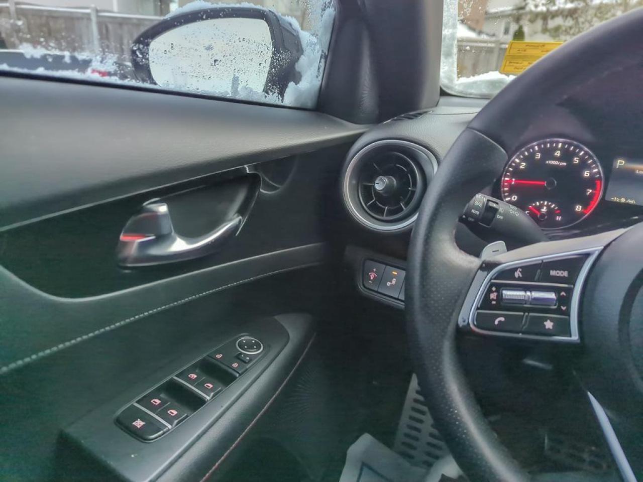 2024 Kia Forte5 GT Photo