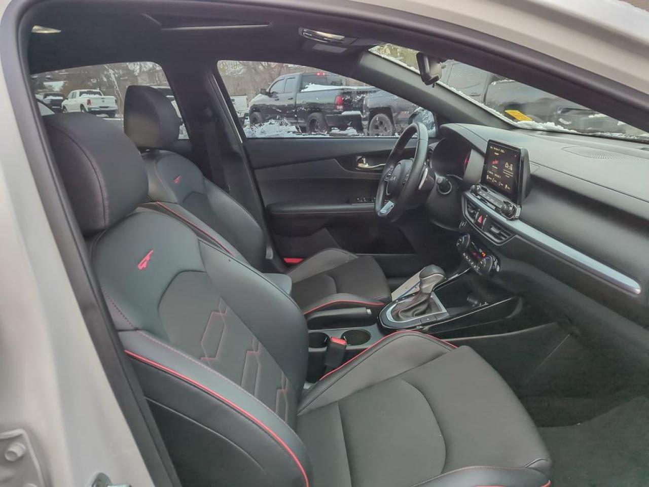 2024 Kia Forte5 GT Photo