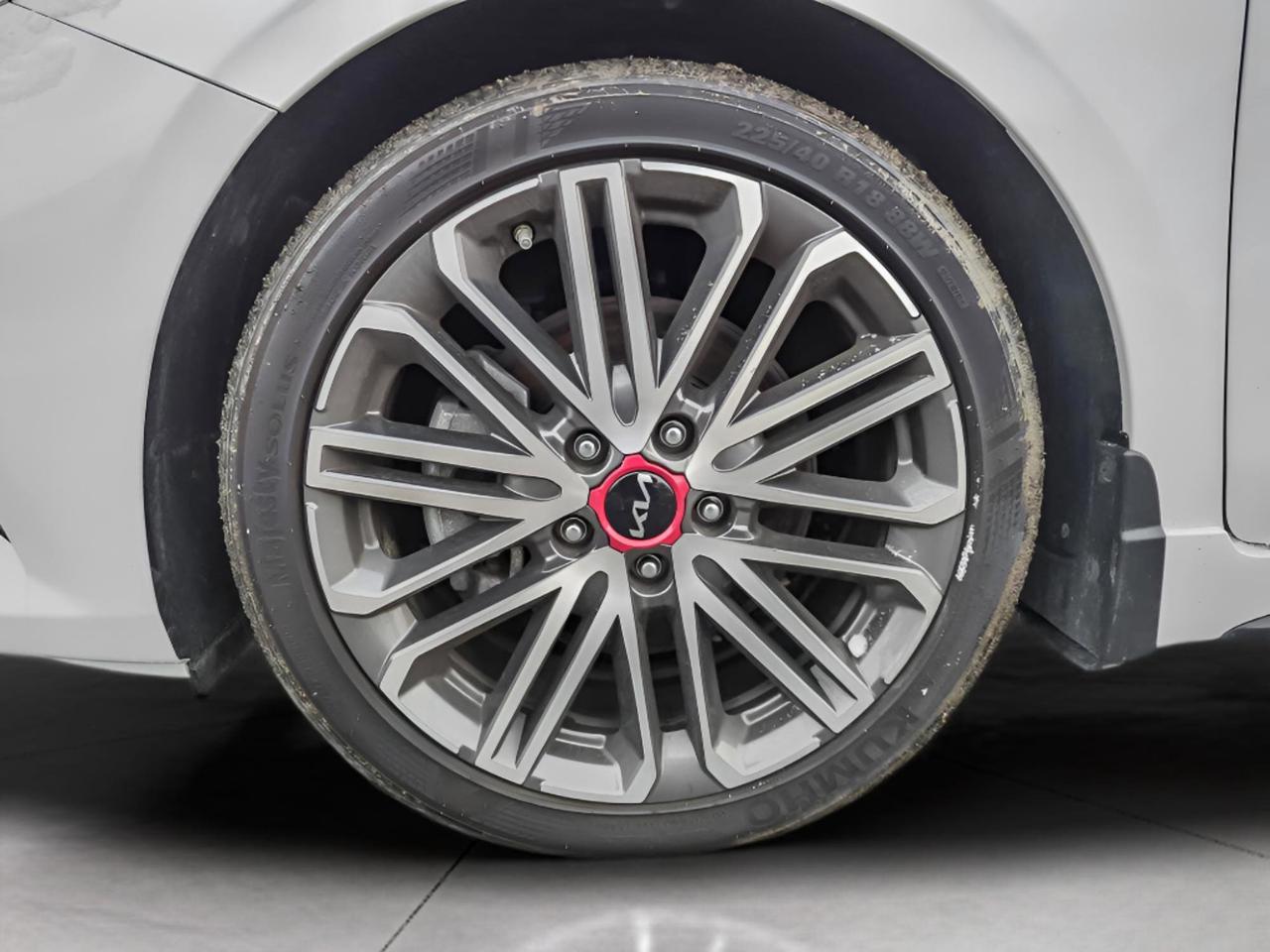 2024 Kia Forte5 GT Photo