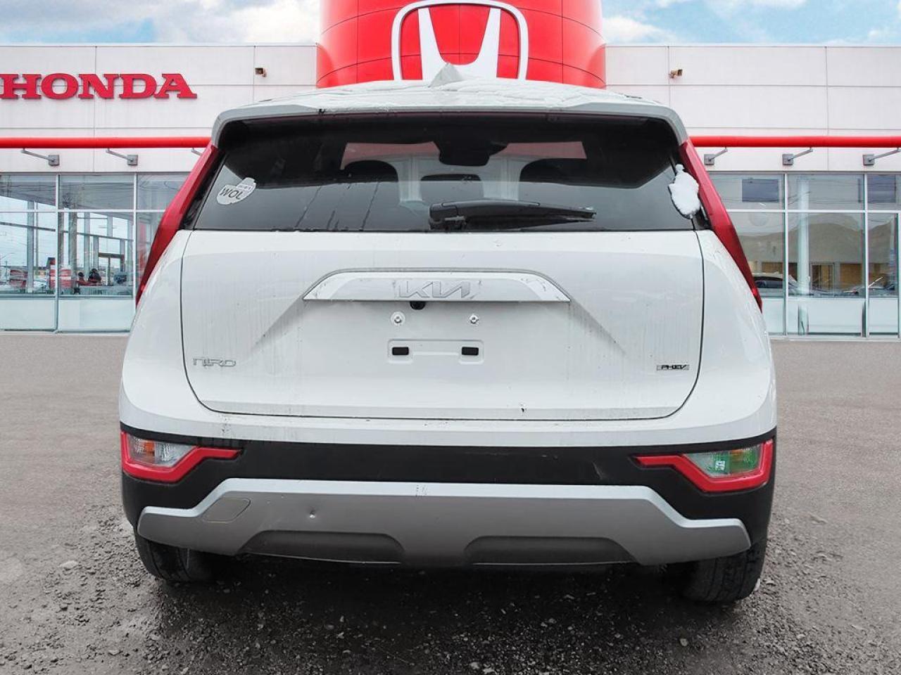 2025 Kia Niro Plug-In Hybrid LX Photo4