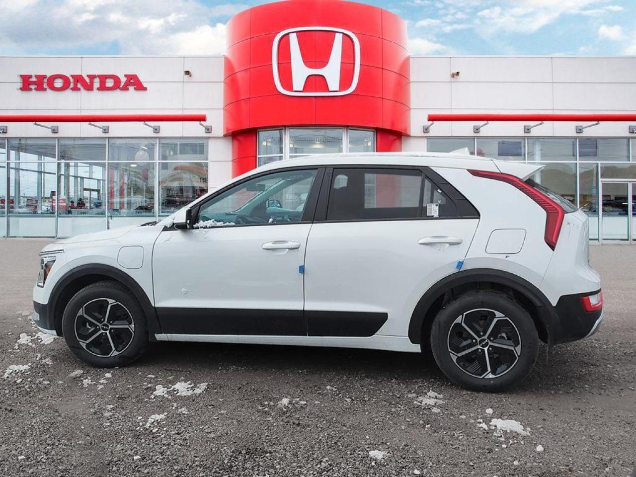 2025 Kia Niro Plug-In Hybrid LX Photo2