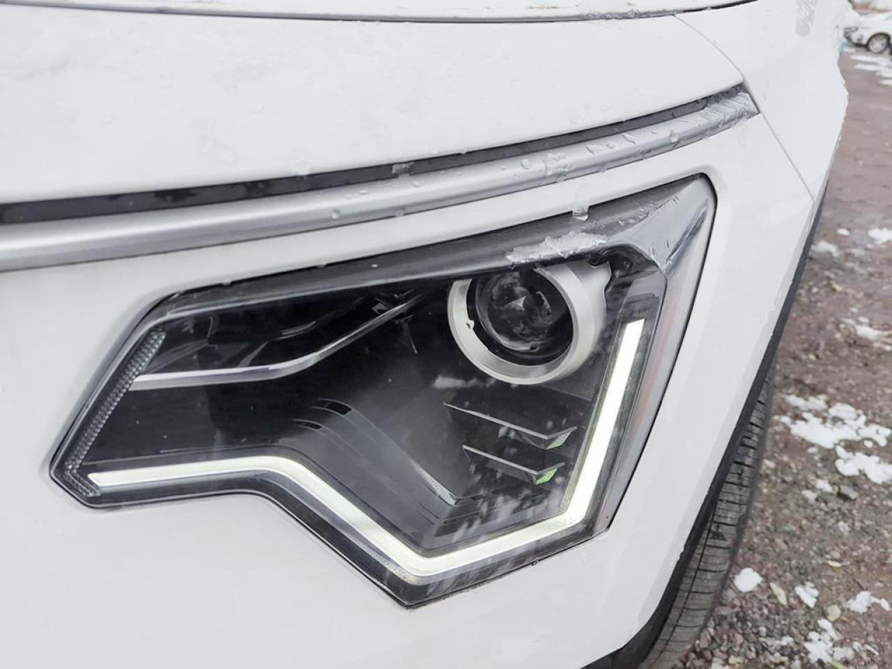 2025 Kia Niro Plug-In Hybrid LX Photo