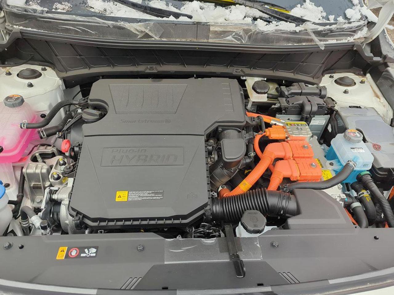 2025 Kia Niro Plug-In Hybrid LX Photo