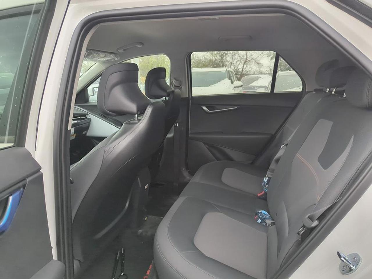 2025 Kia Niro Plug-In Hybrid LX Photo