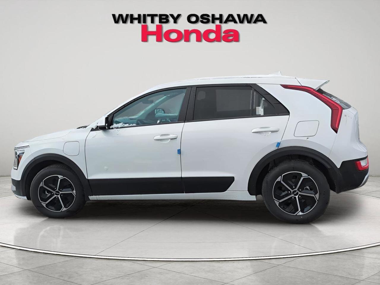 2025 Kia Niro Plug-In Hybrid LX Photo