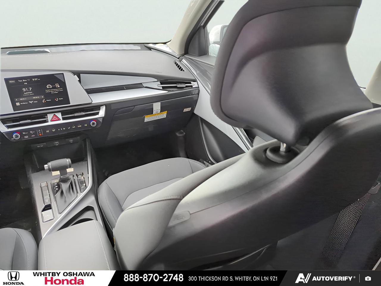 2025 Kia Niro Plug-In Hybrid LX Photo