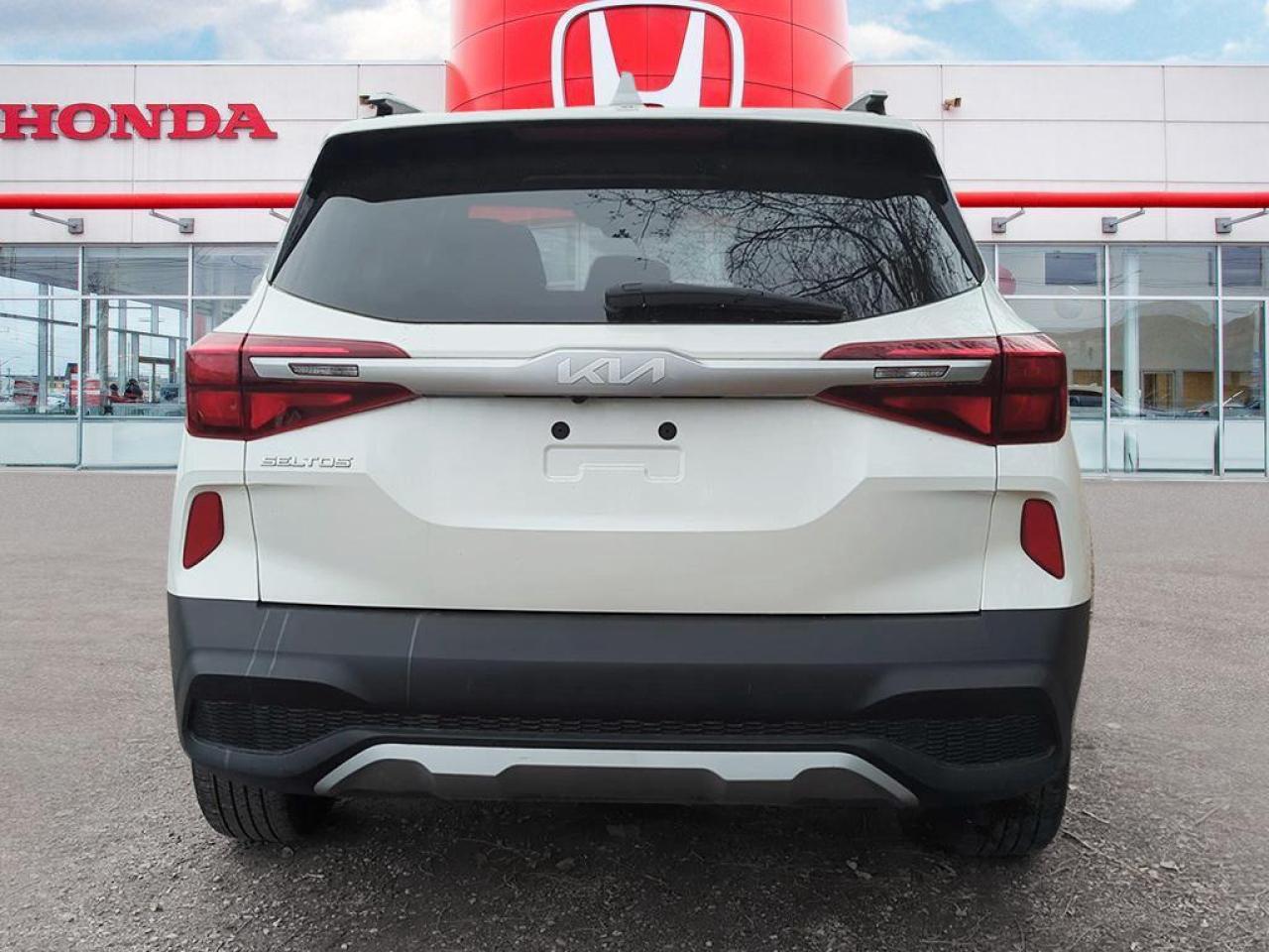 2023 Kia Seltos LX Photo4