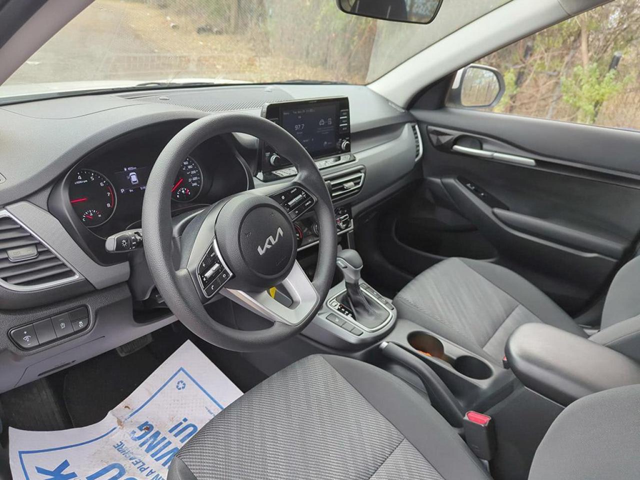 2023 Kia Seltos LX Photo