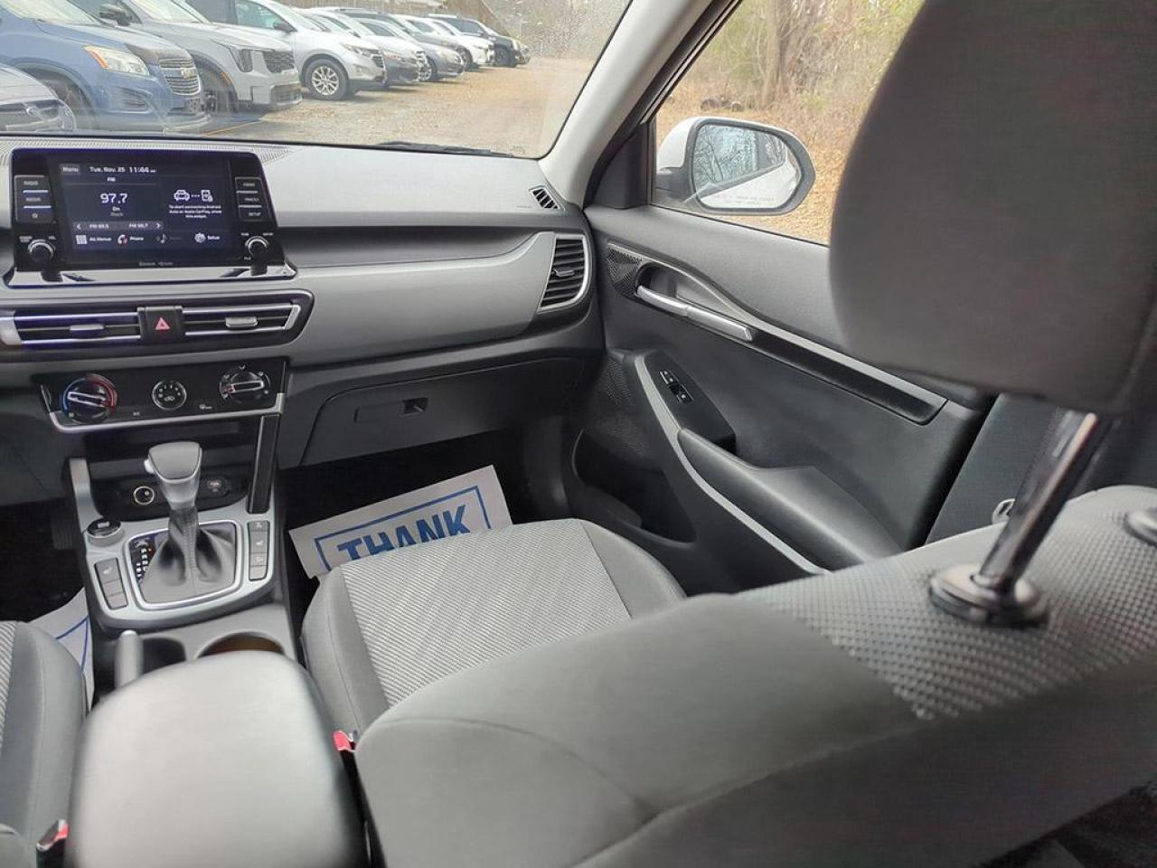 2023 Kia Seltos LX Photo