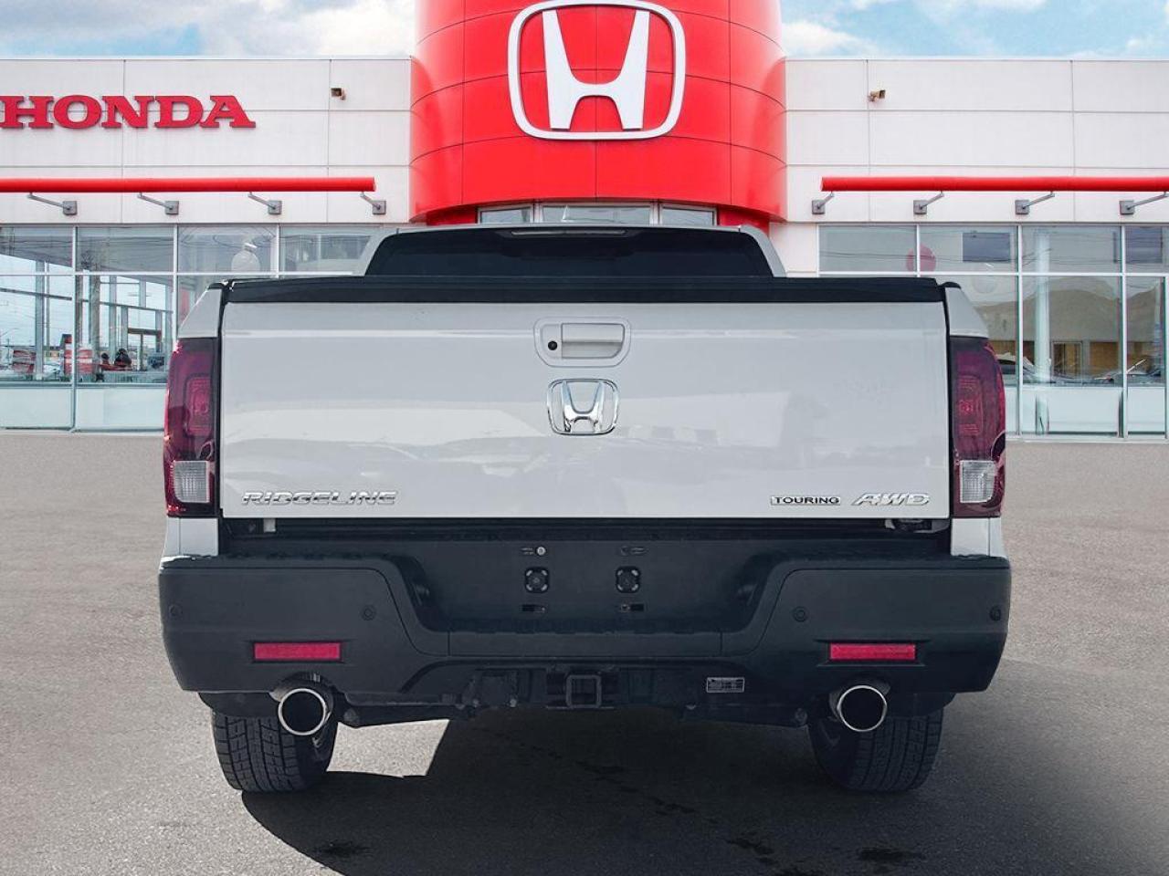 2023 Honda Ridgeline TOURING Photo4