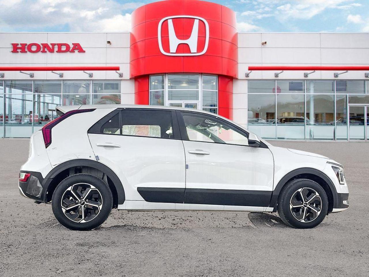 2025 Kia Niro Plug-In Hybrid LX Photo