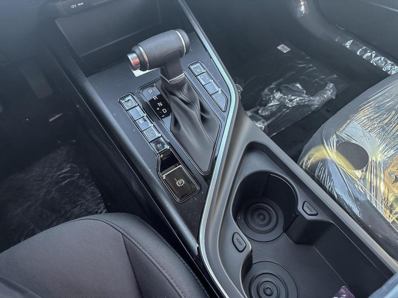 2025 Kia Niro Plug-In Hybrid LX Photo