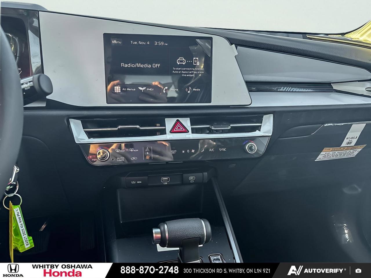 2025 Kia Niro Plug-In Hybrid LX Photo