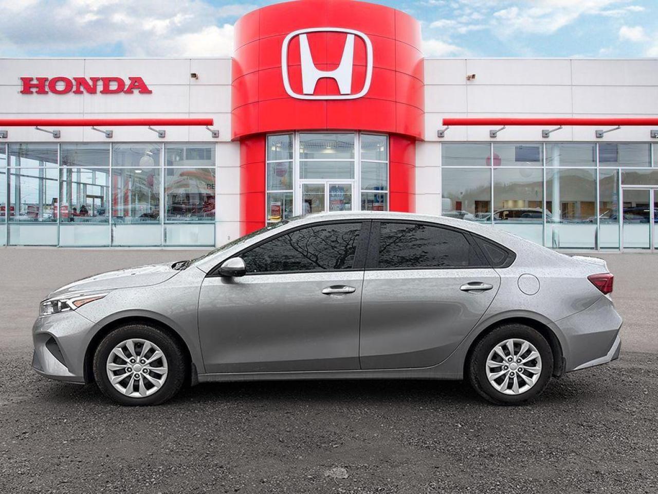 2022 Kia Forte LX Photo2