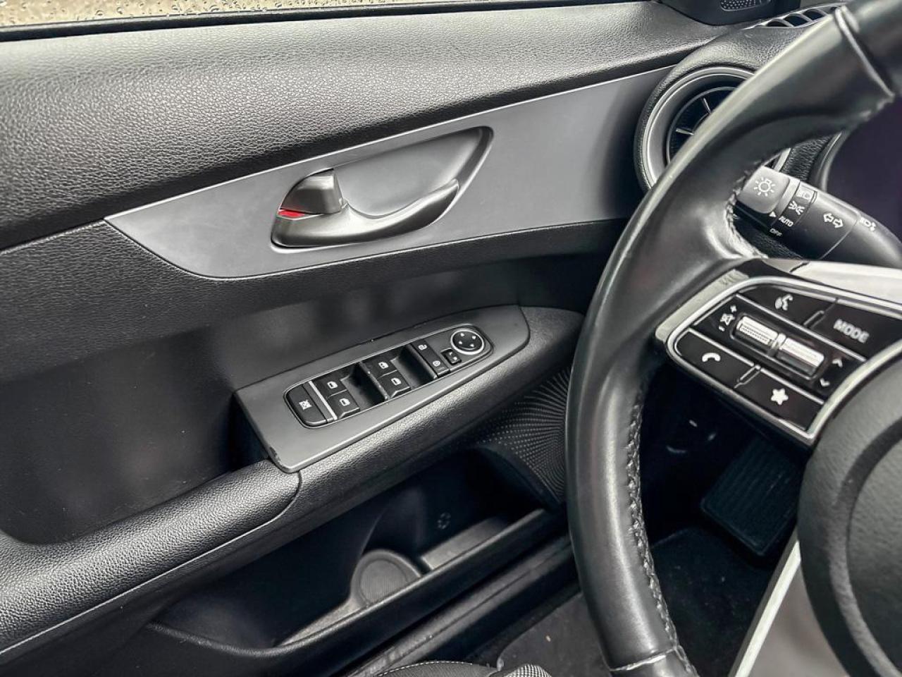 2022 Kia Forte LX Photo