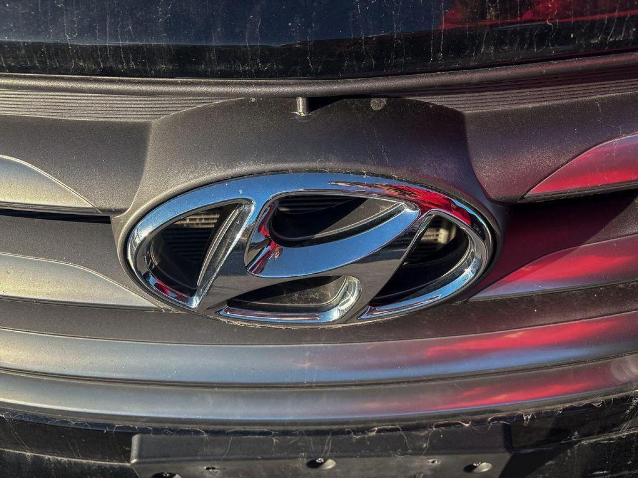 2017 Hyundai Santa Fe Sport 2.0T LIMITED Photo