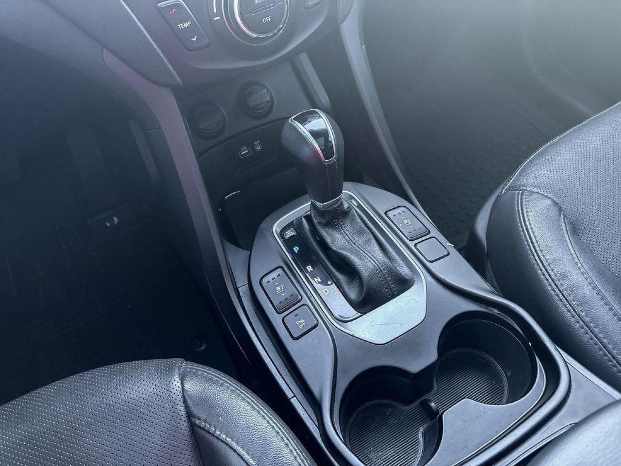 2017 Hyundai Santa Fe Sport 2.0T LIMITED Photo