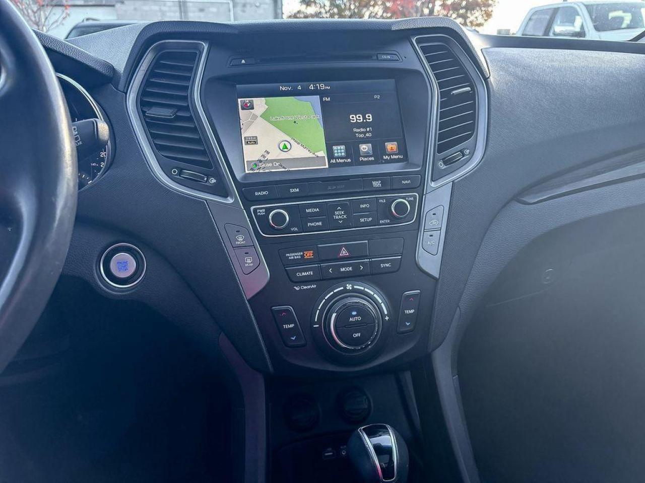 2017 Hyundai Santa Fe Sport 2.0T LIMITED Photo