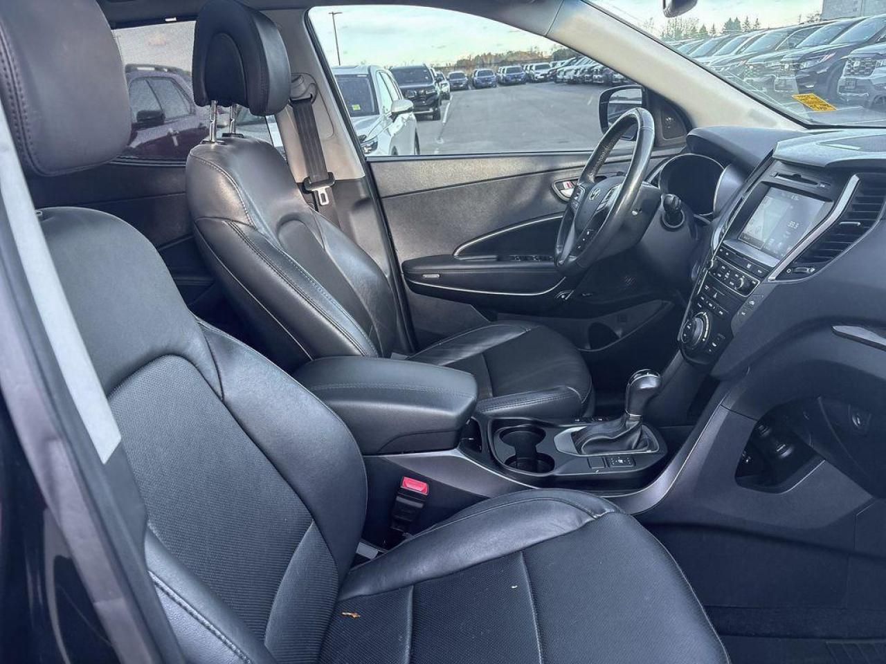 2017 Hyundai Santa Fe Sport 2.0T LIMITED Photo