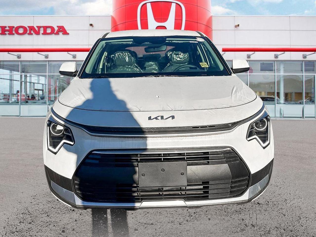 2025 Kia Niro Plug-In Hybrid LX Photo