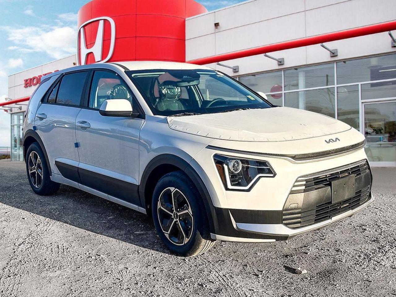 2025 Kia Niro Plug-In Hybrid LX Photo