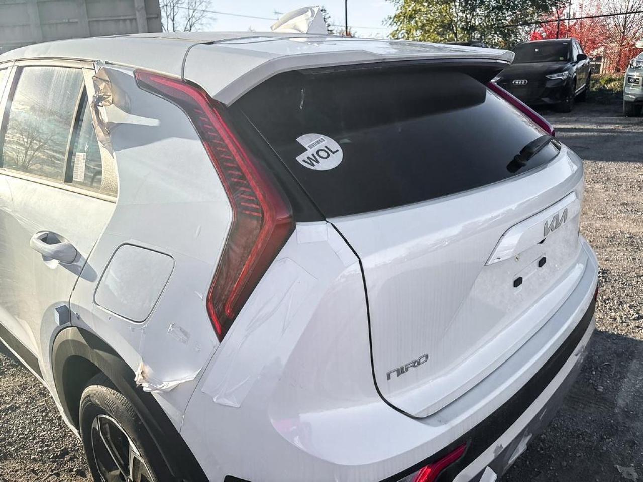 2025 Kia Niro Plug-In Hybrid LX Photo