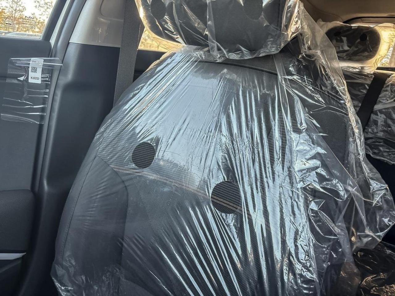 2025 Kia Niro Plug-In Hybrid LX Photo