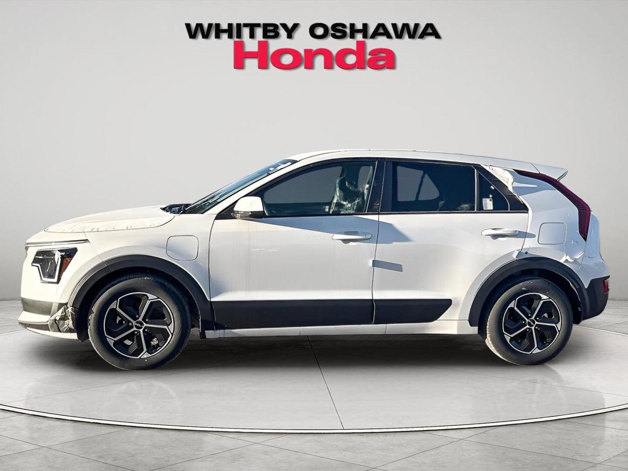 2025 Kia Niro Plug-In Hybrid LX Photo