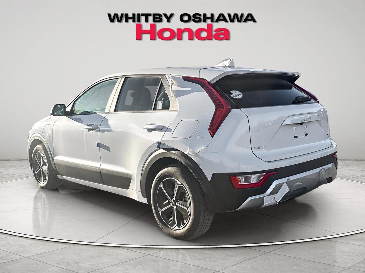 2025 Kia Niro Plug-In Hybrid LX Photo