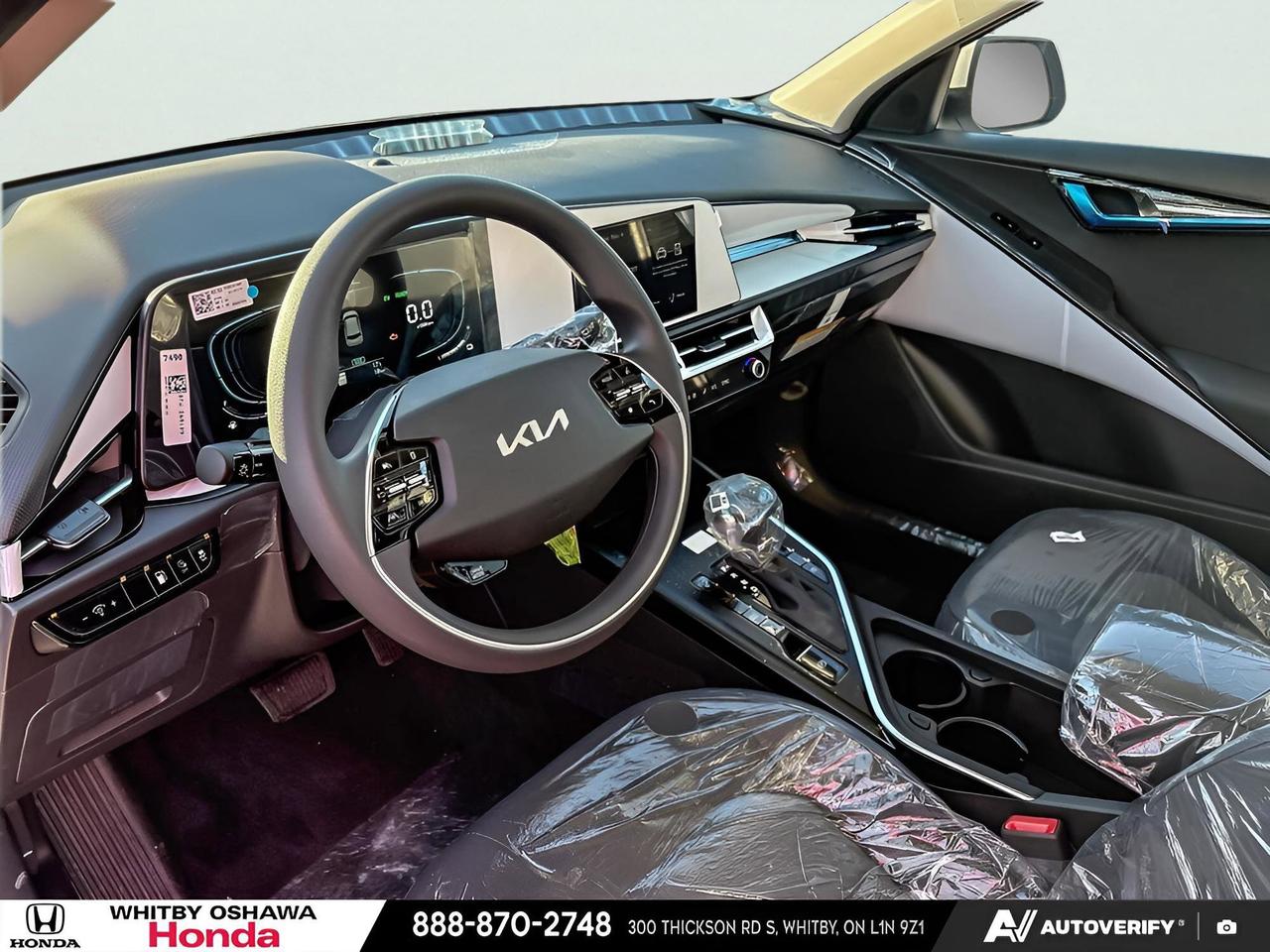 2025 Kia Niro Plug-In Hybrid LX Photo