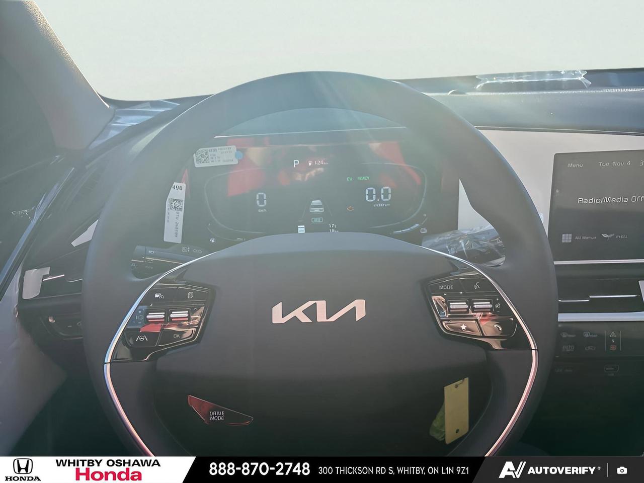 2025 Kia Niro Plug-In Hybrid LX Photo
