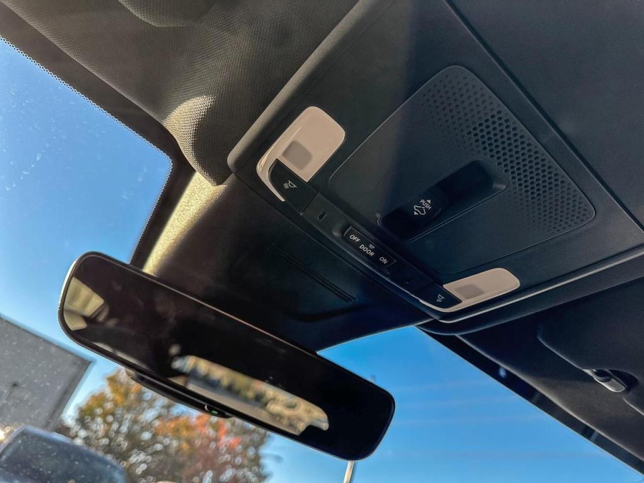 2025 Honda CR-V Hybrid EX-L Photo