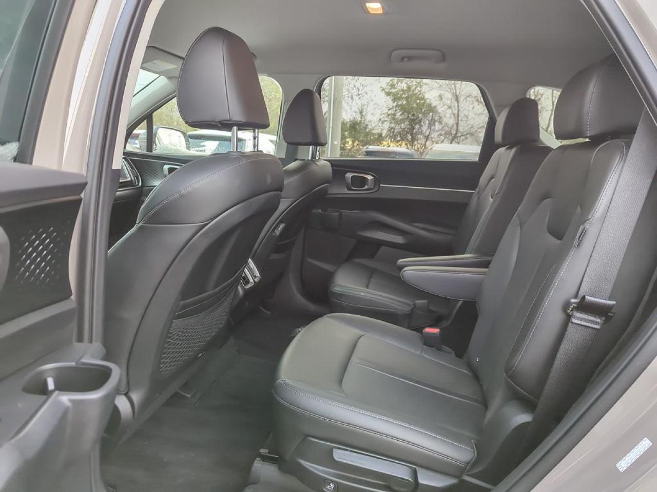 2024 Kia Sorento EX Photo