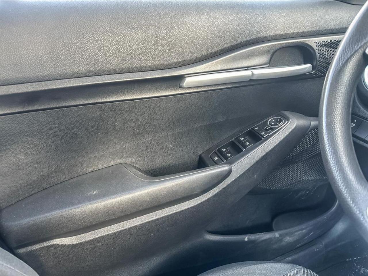 2023 Kia Seltos LX Photo