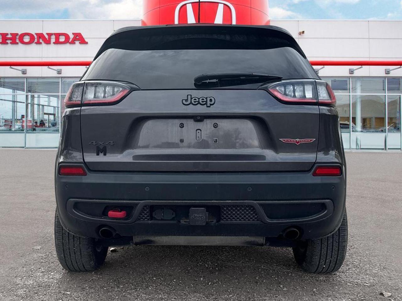2019 Jeep Cherokee Trailhawk Photo4