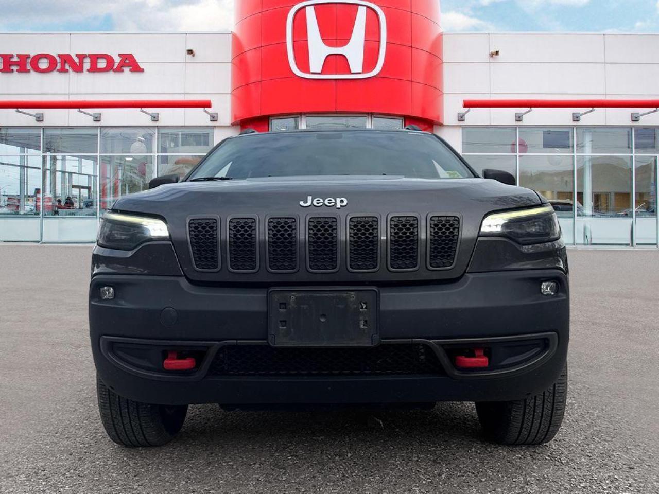 2019 Jeep Cherokee Trailhawk Photo