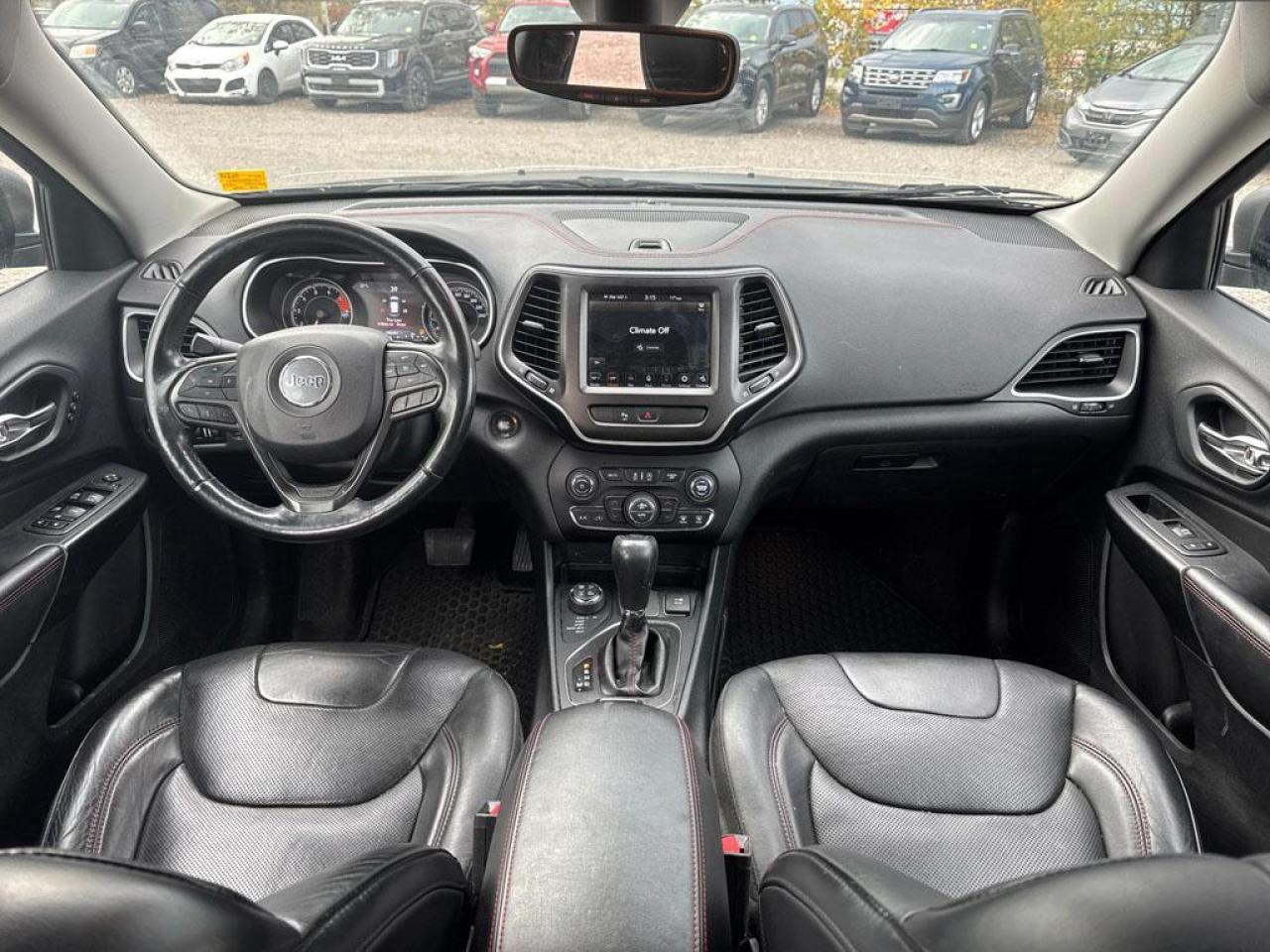 2019 Jeep Cherokee Trailhawk Photo