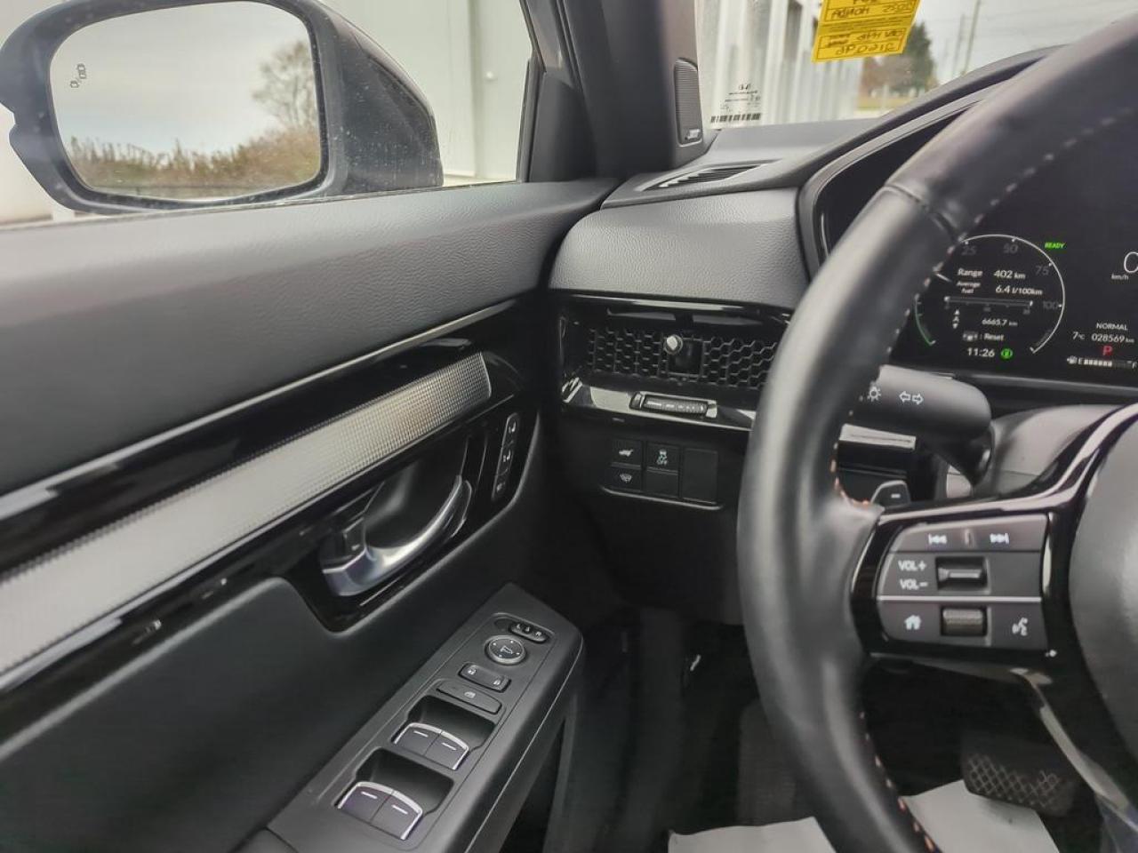 2025 Honda CR-V Hybrid Touring Photo