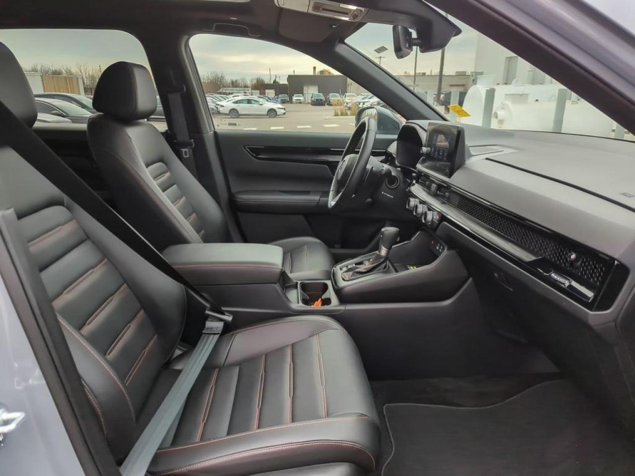 2025 Honda CR-V Hybrid Touring Photo