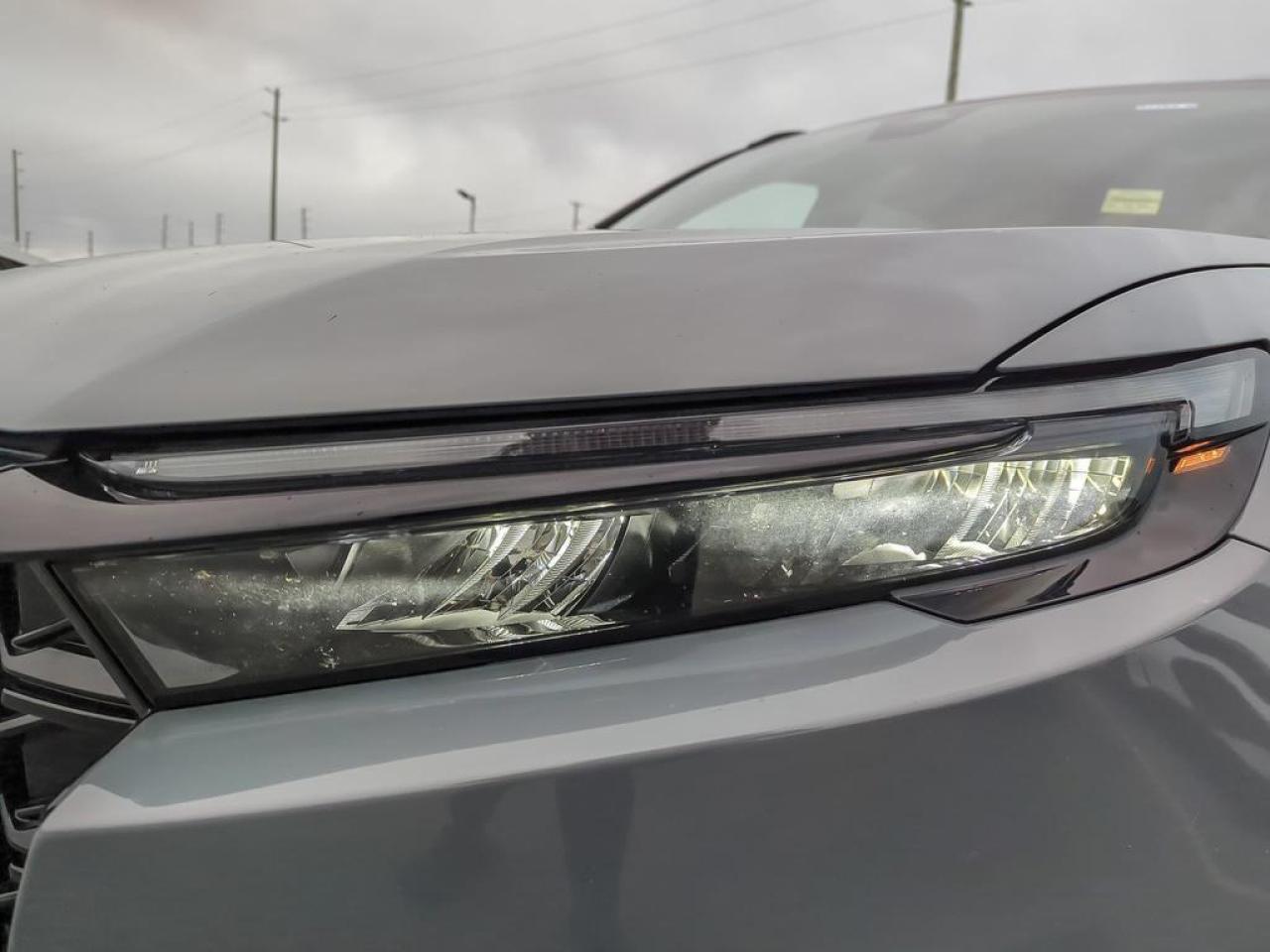 2025 Honda CR-V Hybrid Touring Photo