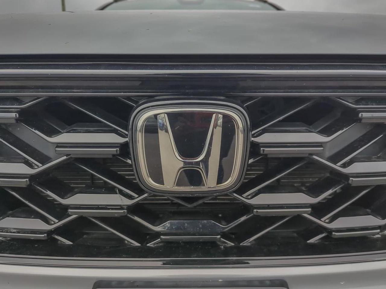 2025 Honda CR-V Hybrid Touring Photo