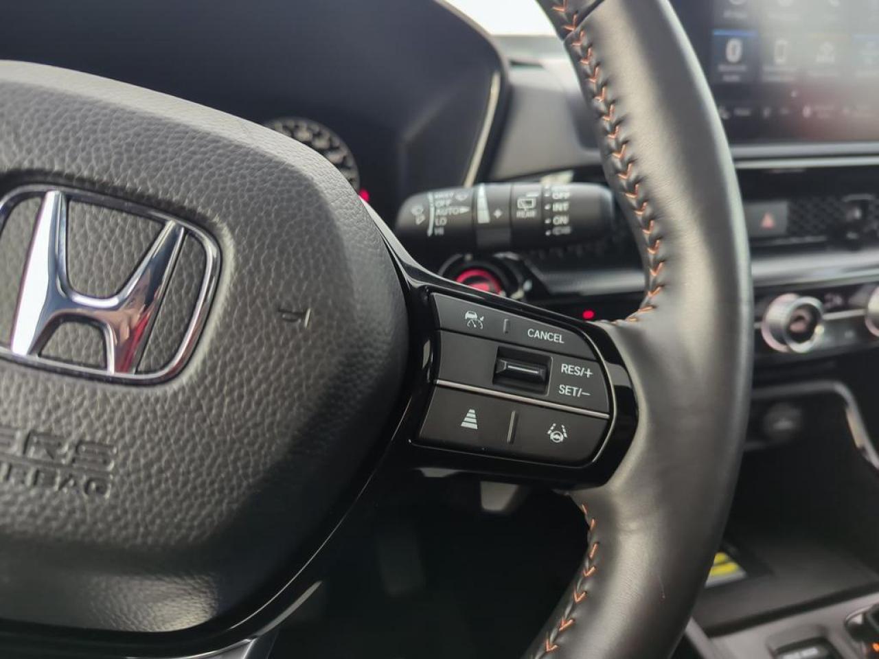 2024 Honda CR-V Hybrid Touring Photo