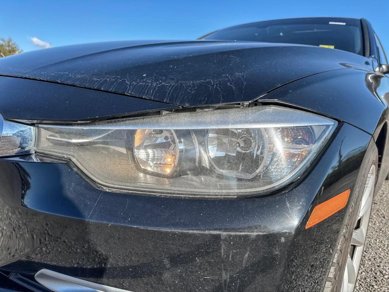 2013 BMW 3 Series 320i xDrive Photo