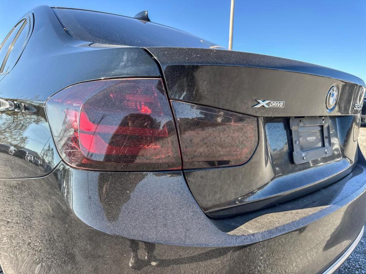 2013 BMW 3 Series 320i xDrive Photo