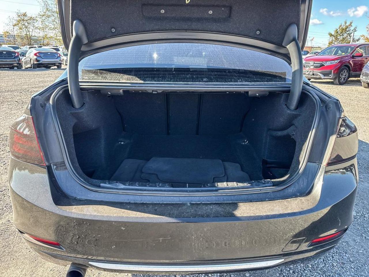 2013 BMW 3 Series 320i xDrive Photo