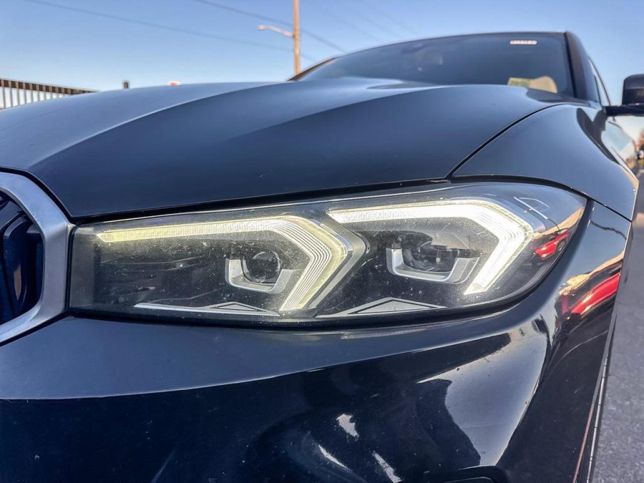 2023 BMW 3 Series 330i xDrive Photo