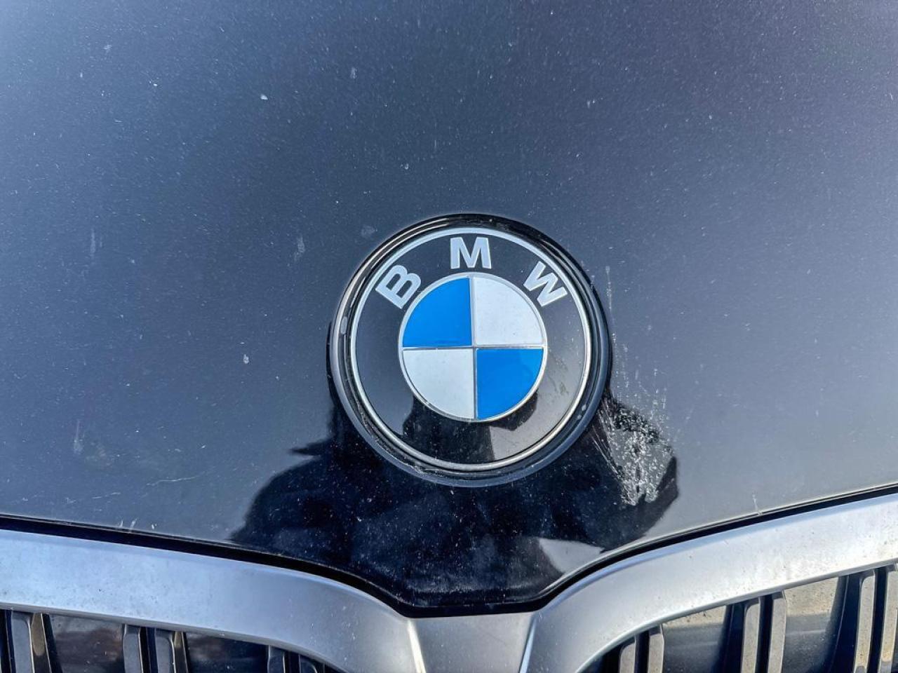 2023 BMW 3 Series 330i xDrive Photo