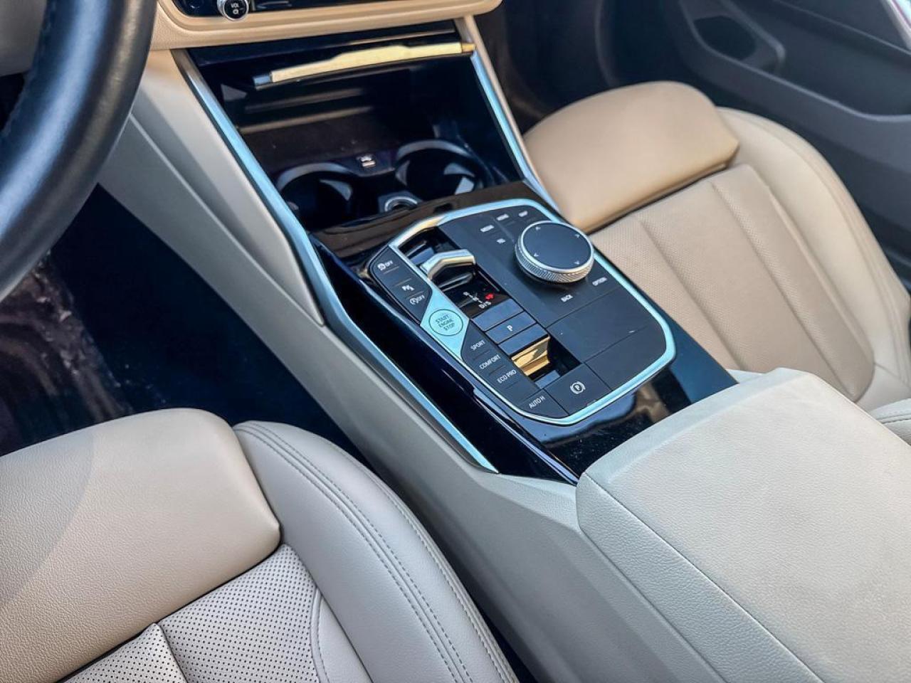 2023 BMW 3 Series 330i xDrive Photo