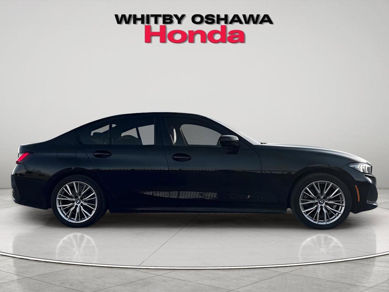 2023 BMW 3 Series 330i xDrive Photo